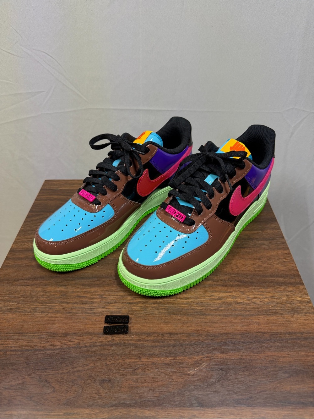 Nike Multicolor Low-Top Sneakers in Blue, Pink, Brown, Purple, Green - Picture 2 of 6